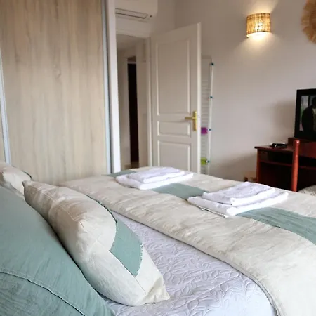 T2 Harmonie - Elegance, Vue Mer, Piscine & Apartment Ajaccio (Corsica)