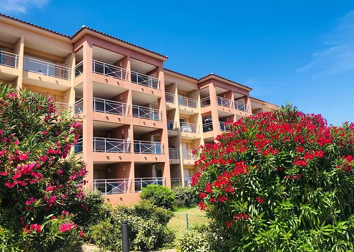 Les Sanguinaires N'7 - T2 Vue Mer, Piscine & * Ajaccio (Corsica)